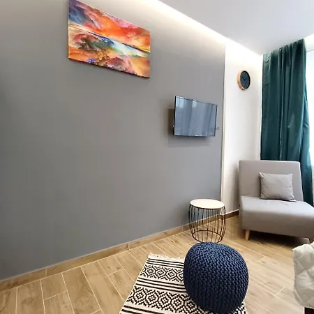Apartment Purple Tulip Center