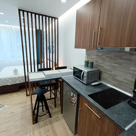 Purple Tulip Center Apartment Thessaloniki